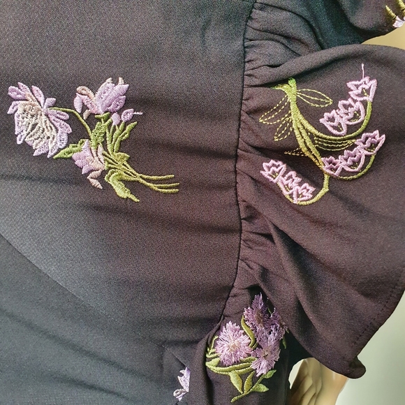 NWOT Sheike embroided floral mini peplum dress Sze 6 Black bodycon ruffle - Picture 9 of 11